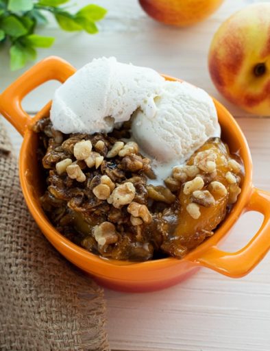 Easy Peach Crisp Made With Peach Pie Filling 3